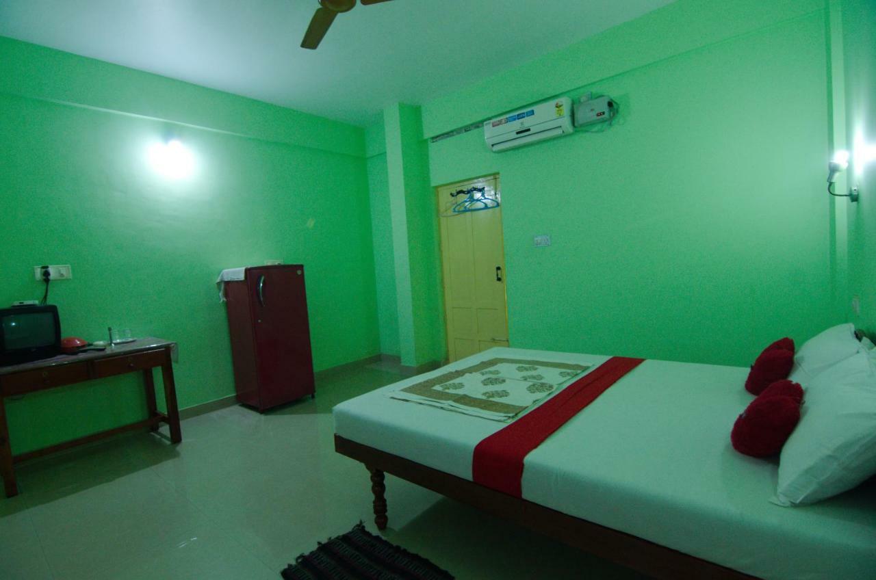 Shirleys Beach Hotel Kovalam Kültér fotó