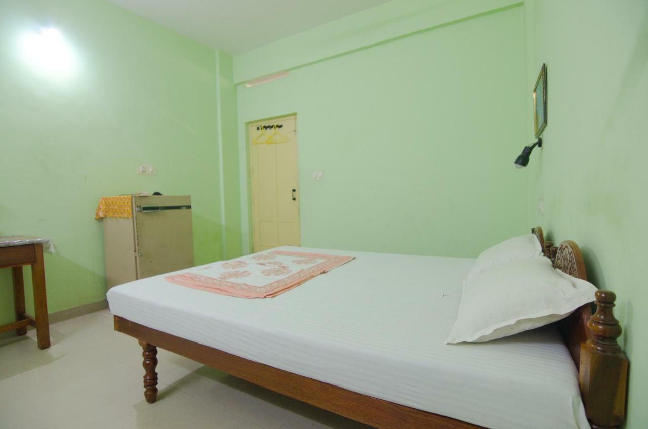 Shirleys Beach Hotel Kovalam Kültér fotó